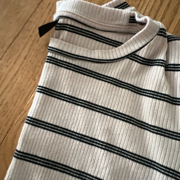 Set of 3 Maternity Tops - Picture 12 of 12